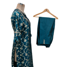 Load image into Gallery viewer, Banarasi Brocade Jacket & Tops
