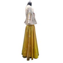 Load image into Gallery viewer, Ghagra in Bandhej on Organza