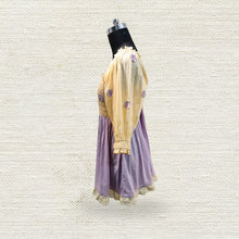 Load image into Gallery viewer, Cream and Lavender Tunic