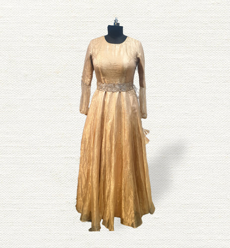 Banarasi gown in jadau work