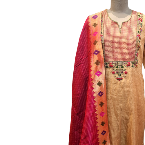 Tissue Kurta with Paithani Work