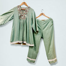 Load image into Gallery viewer, Mint green slub-cotton Co-ord Set
