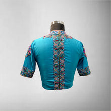 Load image into Gallery viewer, Habu Silk Blouse In Patola Design
