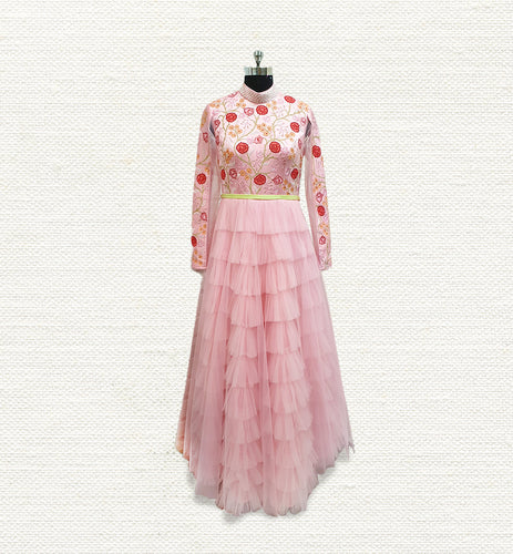 Gown in pure satin